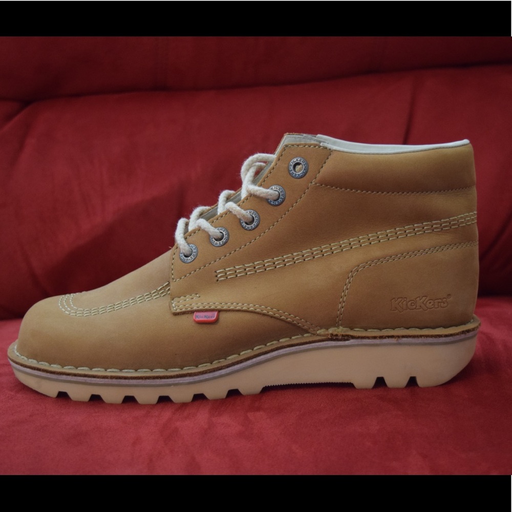 Men’s kickers tan boots size 43 European 9.5 shoes